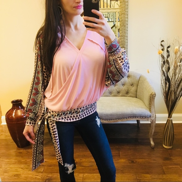 NWT Long Puff Sleeves Top - Picture 3 of 7